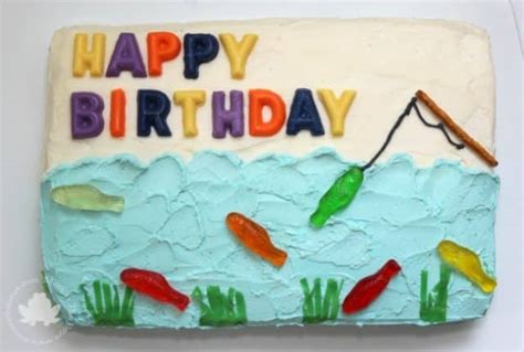 Easy Fishing Cake for Summer Parties – Mom vs the Boys.